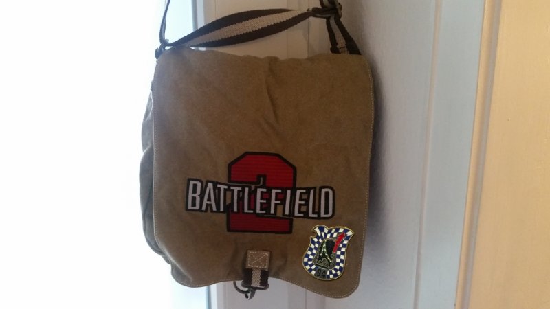 bf2tasche22.jpg.e819ff8c46d631120afed573ea2bfcfc.jpg